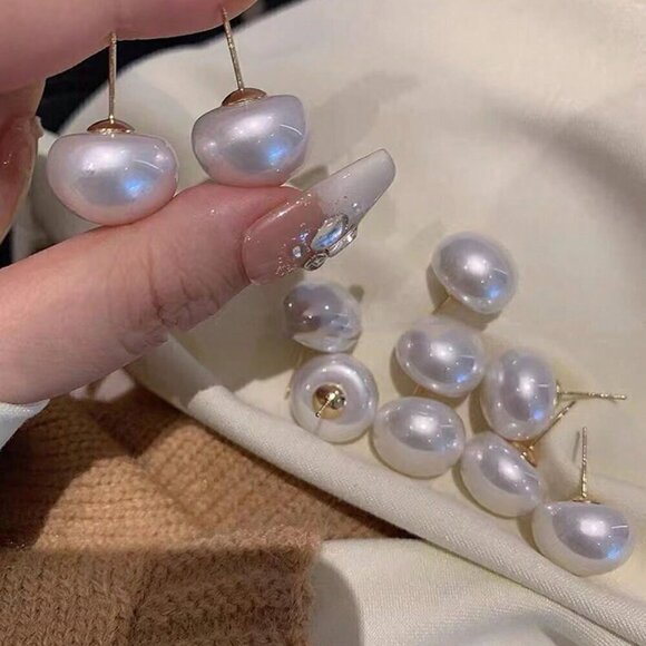 White Faux Pearl Stud Earrings Flat Large Imitation High Gloss Earring - Picture 4 of 9